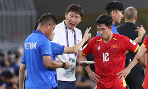 Ngôi sao nhập tịch Malaysia hay bất ngờ, HLV Kim Sang-sik không kịp trở tay
