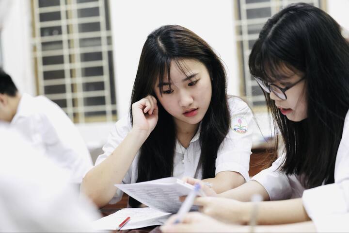 3 ngành học lương cao, không lo thất nghiệp phù hợp nữ giới học giỏi Toán. (Ảnh minh hoạ)